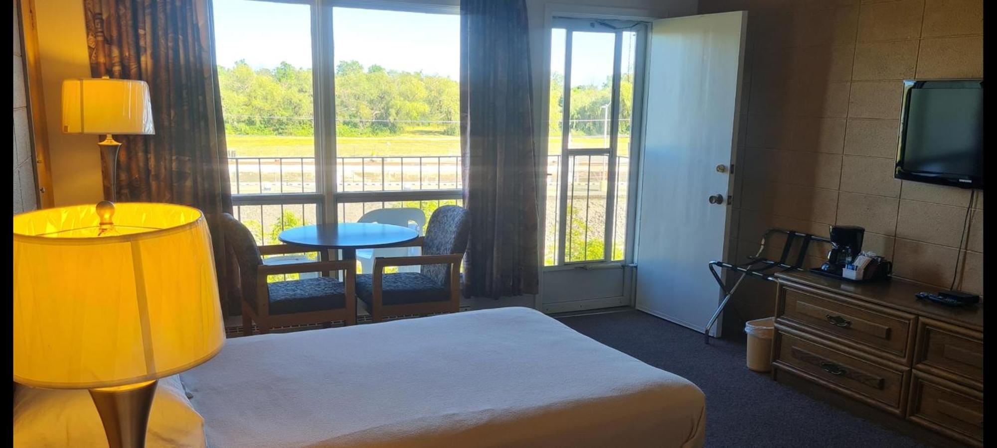 The Inn At Lock Seven Thorold Eksteriør billede